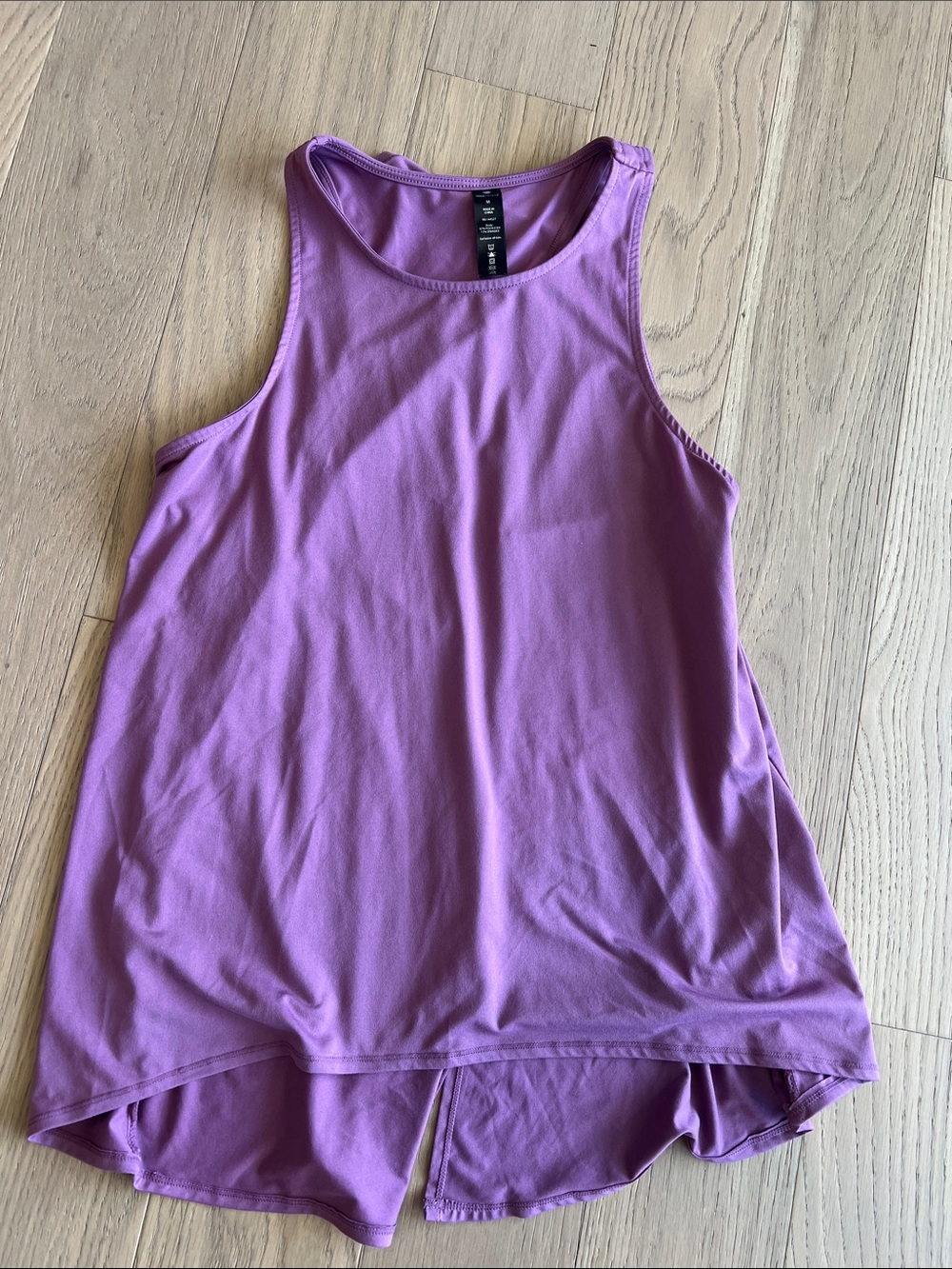 Yogalicious women’s medium top